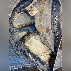 American Eagle Outfitters Light Blue Denim Jeans